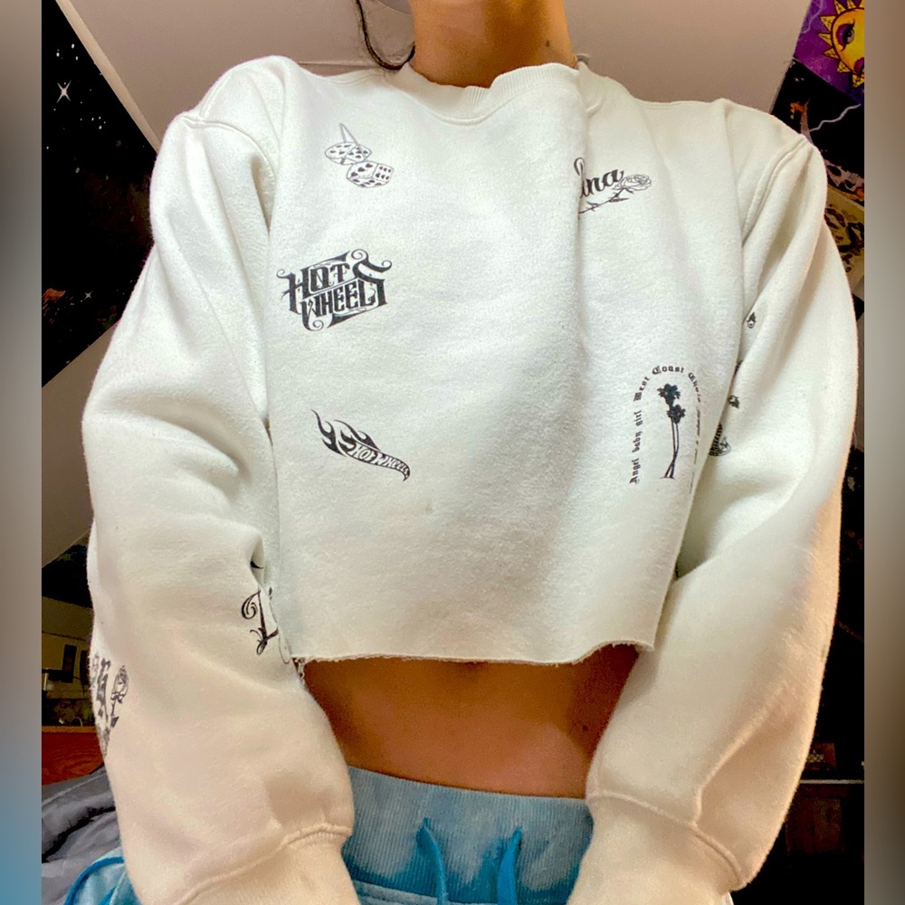 Cropped sweater